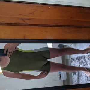 Size medium N2N singlet